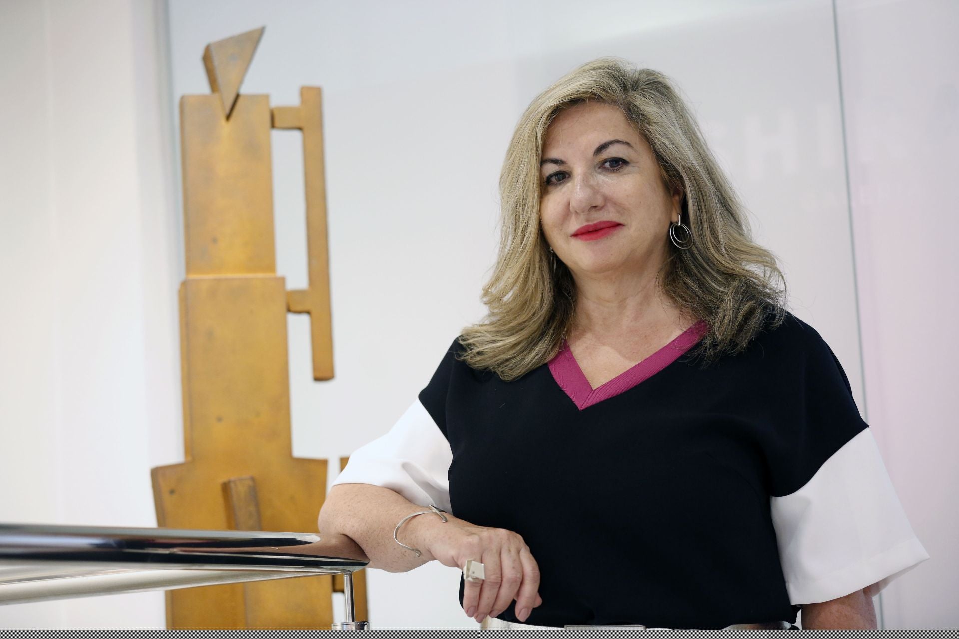 Sara Joudi, galerista de Shiras.