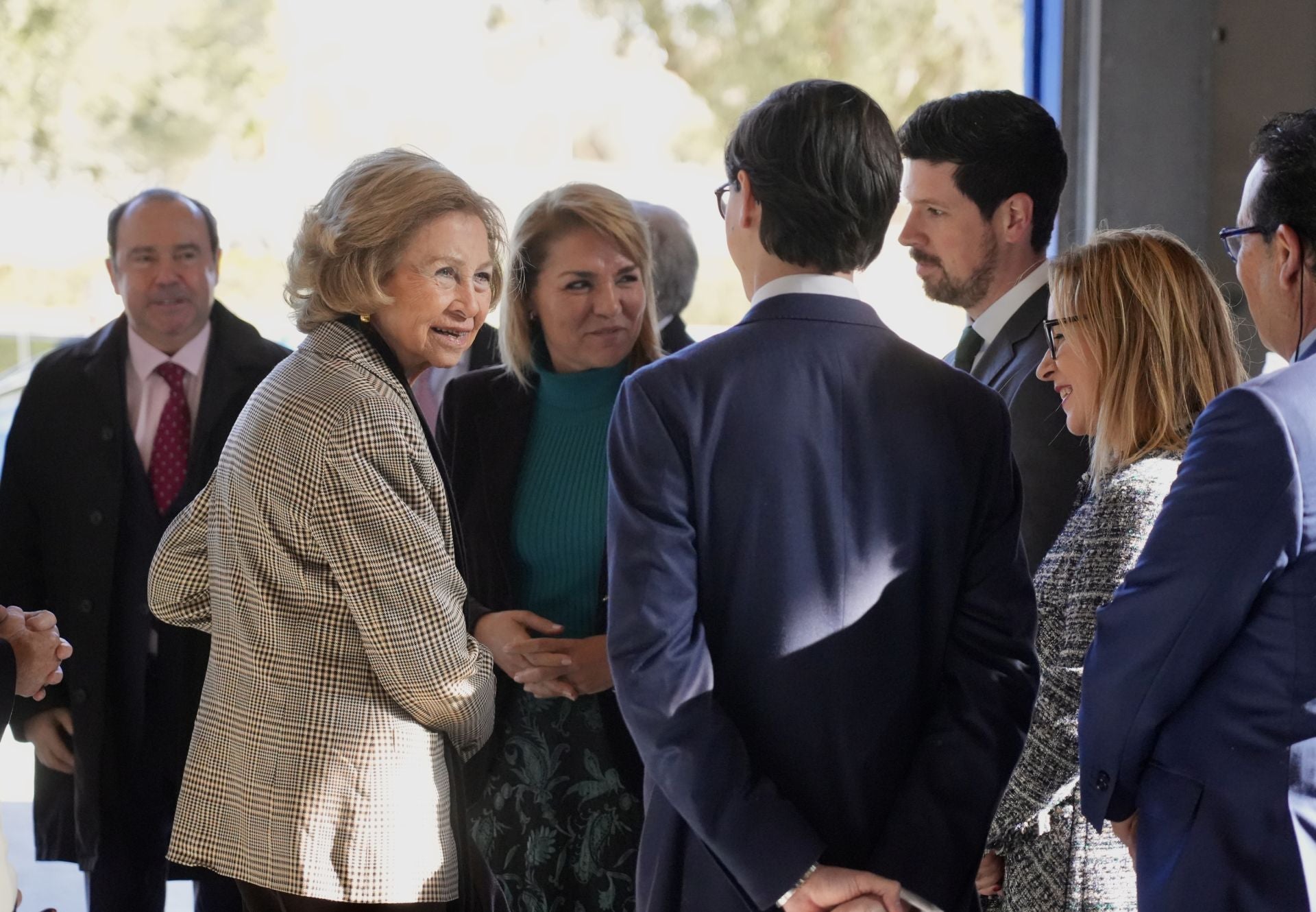 Doña Sofía visita el Banco de Alimentos de Valencia