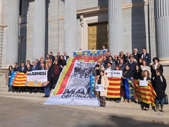 La concentración ante las puertas del Congreso el pasado 3 de diciembre.