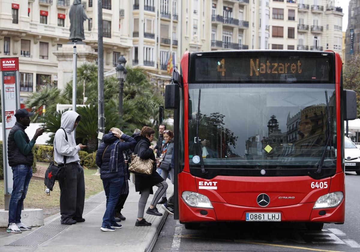 Un autobús de la EMT de Valencia.