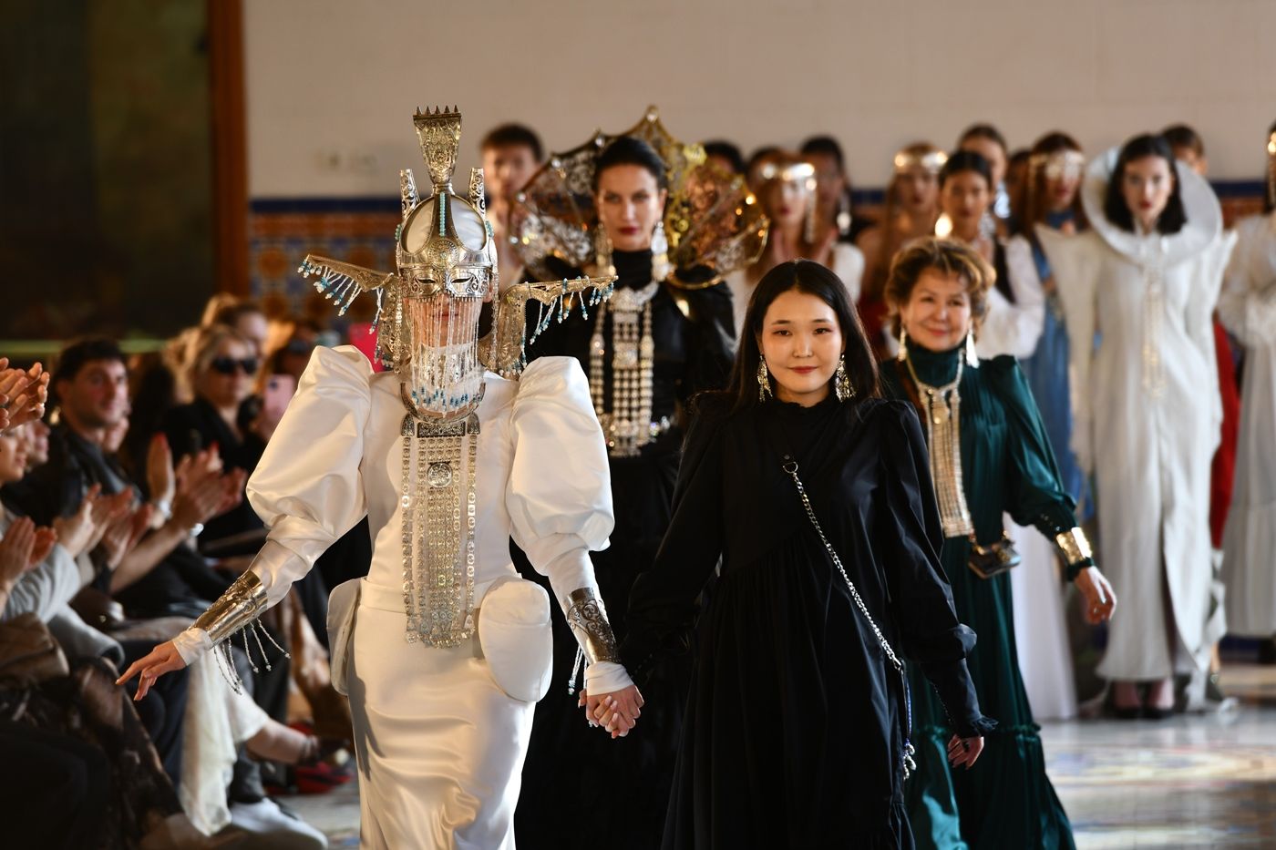 Última jornada de la Mediterránea Fashion Week en Valencia