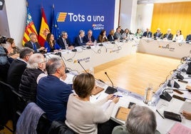 Primera reunión del comité de expertos para la reconstrucción convocado por el Gobierno.