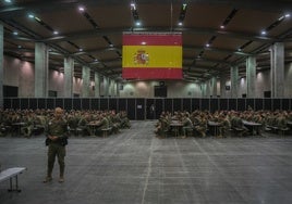 Militares en el interior de Feria Valencia.