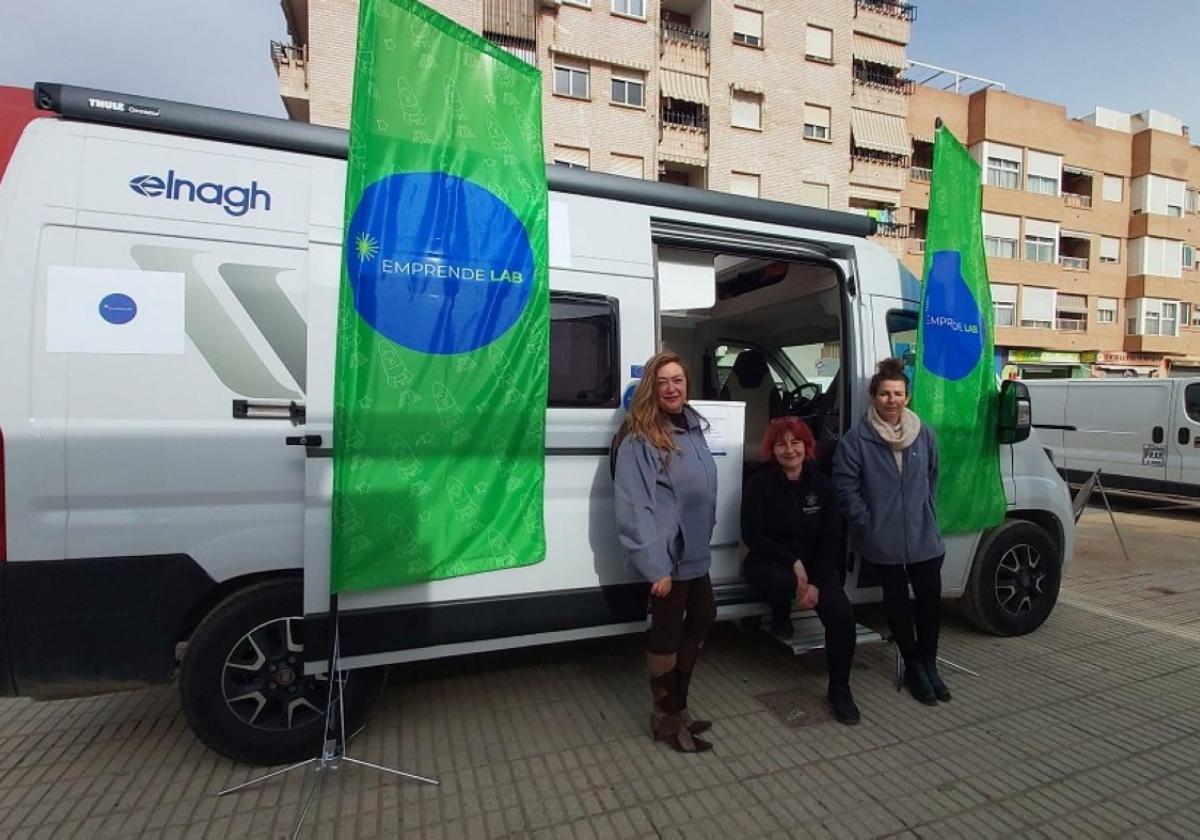 Cooperativas unidas por la solidaridad recorren en autocaravana la zona 0