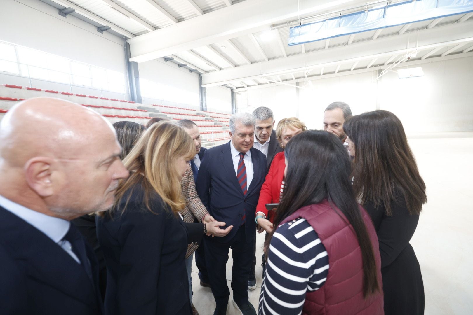 Fotos: Joan Laporta visita la zona cero de la dana en Valencia