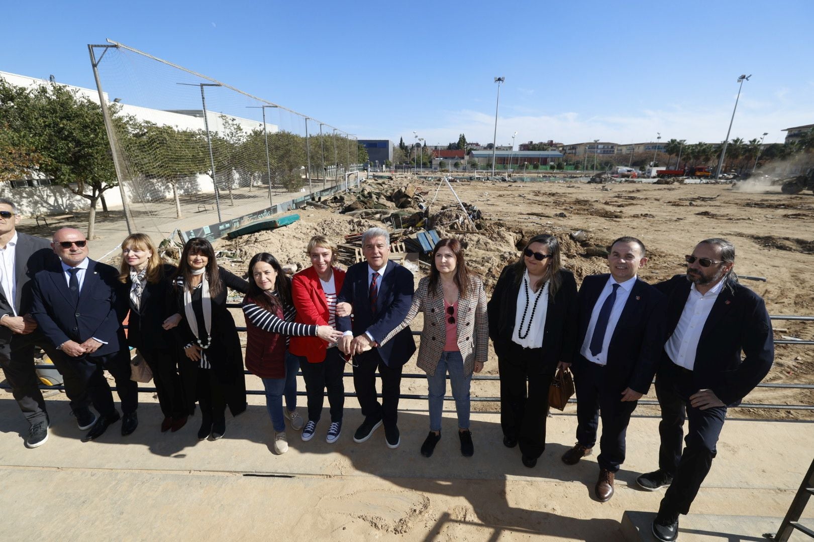 Fotos: Joan Laporta visita la zona cero de la dana en Valencia