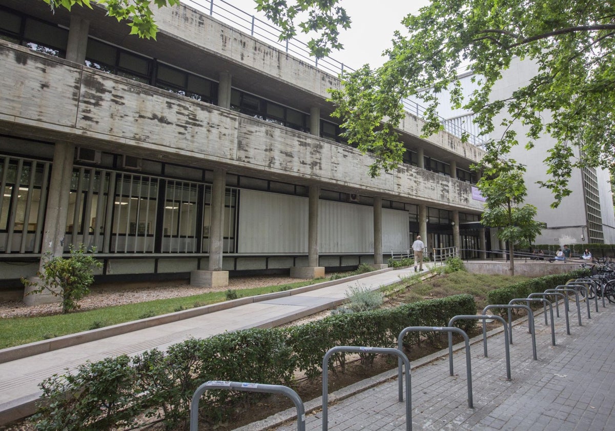 Facultad de Psicología y Logopedia de la Universitat de València, en una imagen de archivo.