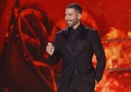 Miguel Ángel Silvestre durante los Premios Goya,