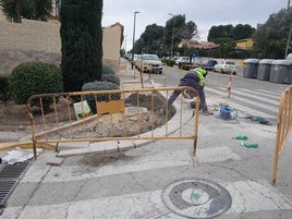 Trabajadores en una obra en Riba-roja de Túria.