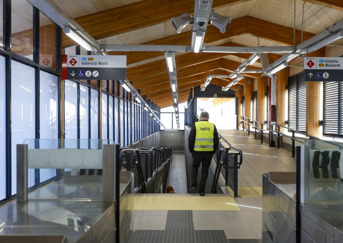 Imagen secundaria 1 - La estación de Albal.