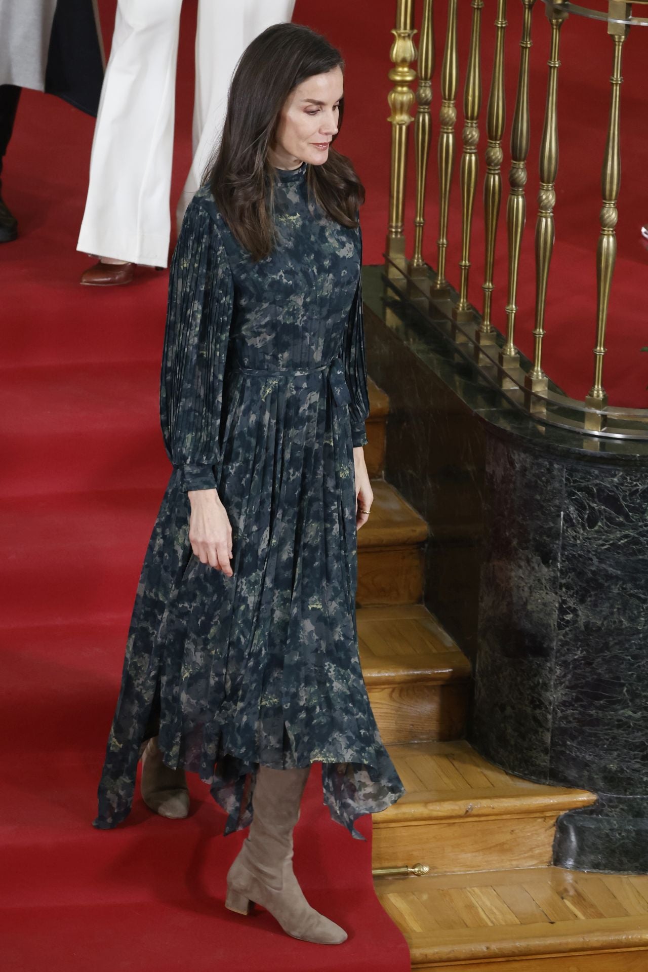 El look bohemio de la reina Letizia en Madrid