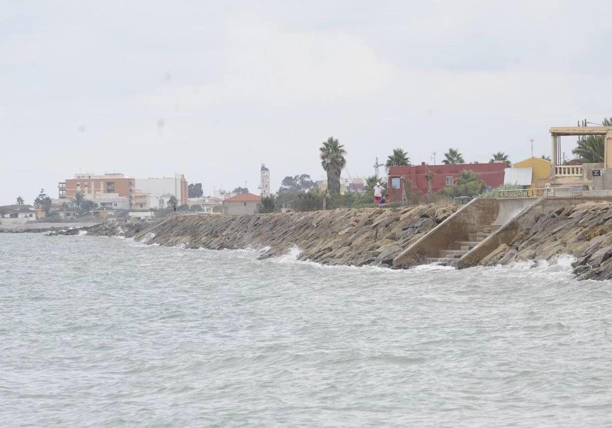 Viviendas en primera línea de playa del municipio.