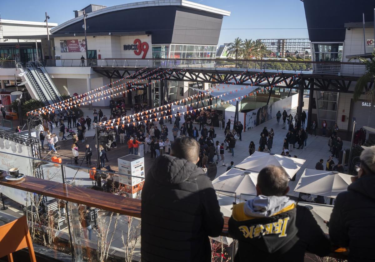 El centro comercial de Bonaire reabre sus puertas tras la dana