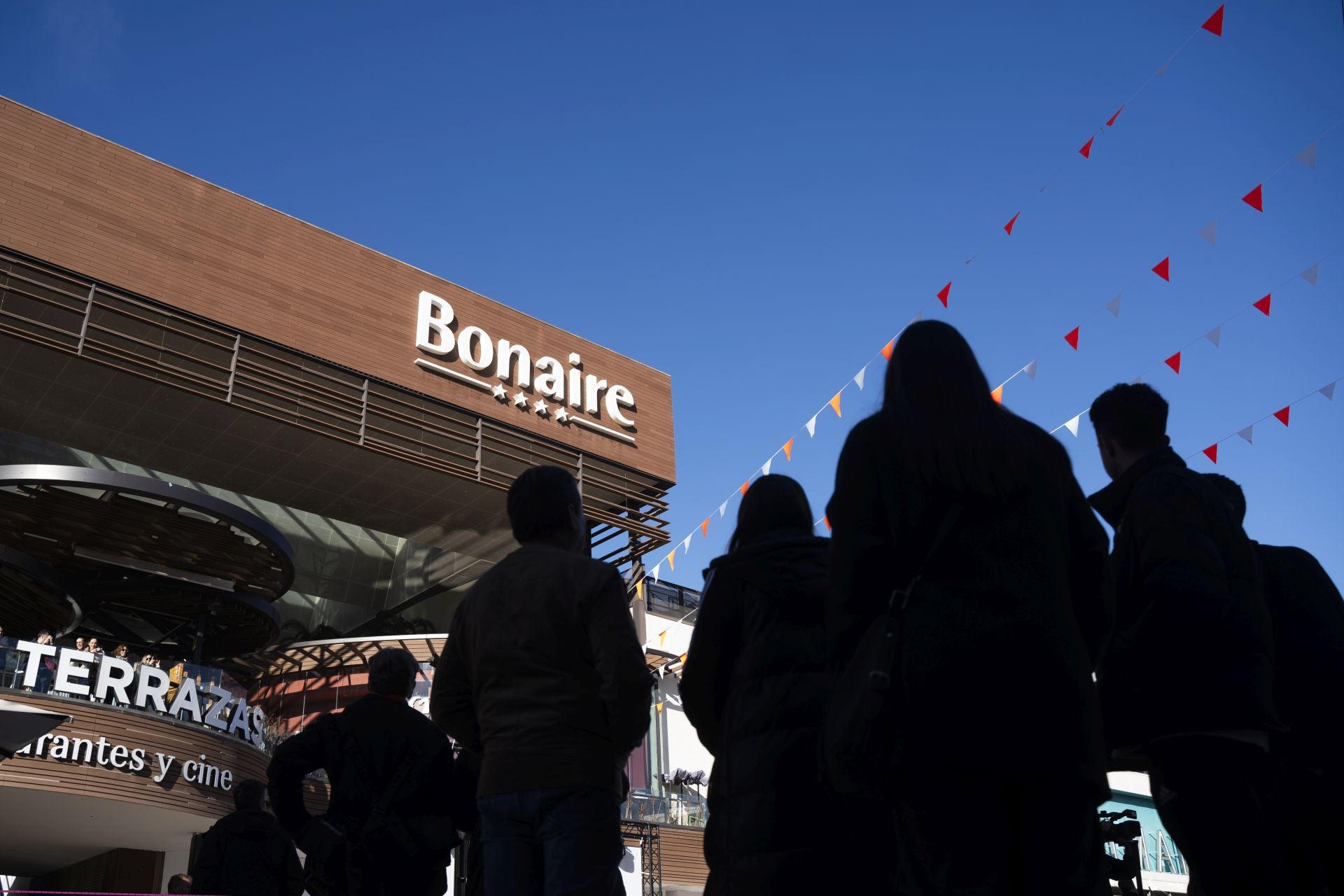 El centro comercial de Bonaire reabre sus puertas tras la dana