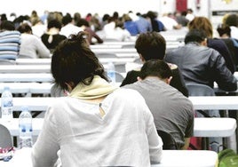 Opositores durante un proceso selectivo de la Generalitat.