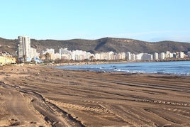 Playa del Marenyet este viernes.