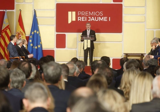 El Rey Felipe VI ha presidido este viernes la entrega de los Premios Rei Jaume I, que fueron aplazados por la dana.