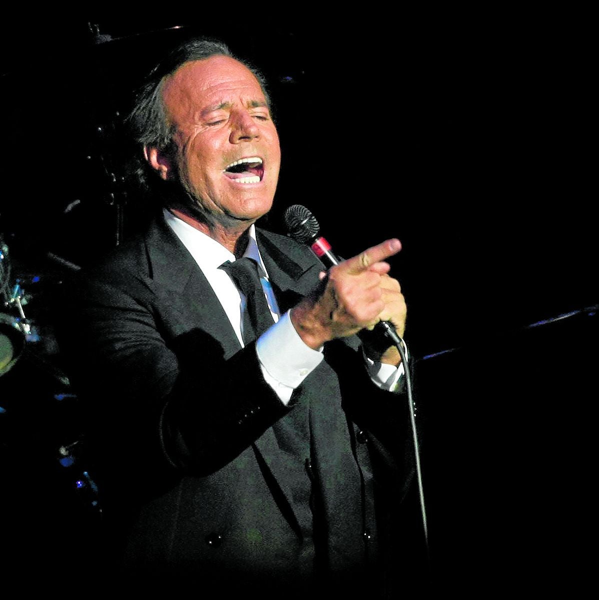 Julio Iglesias, en una actuación en Argentina.