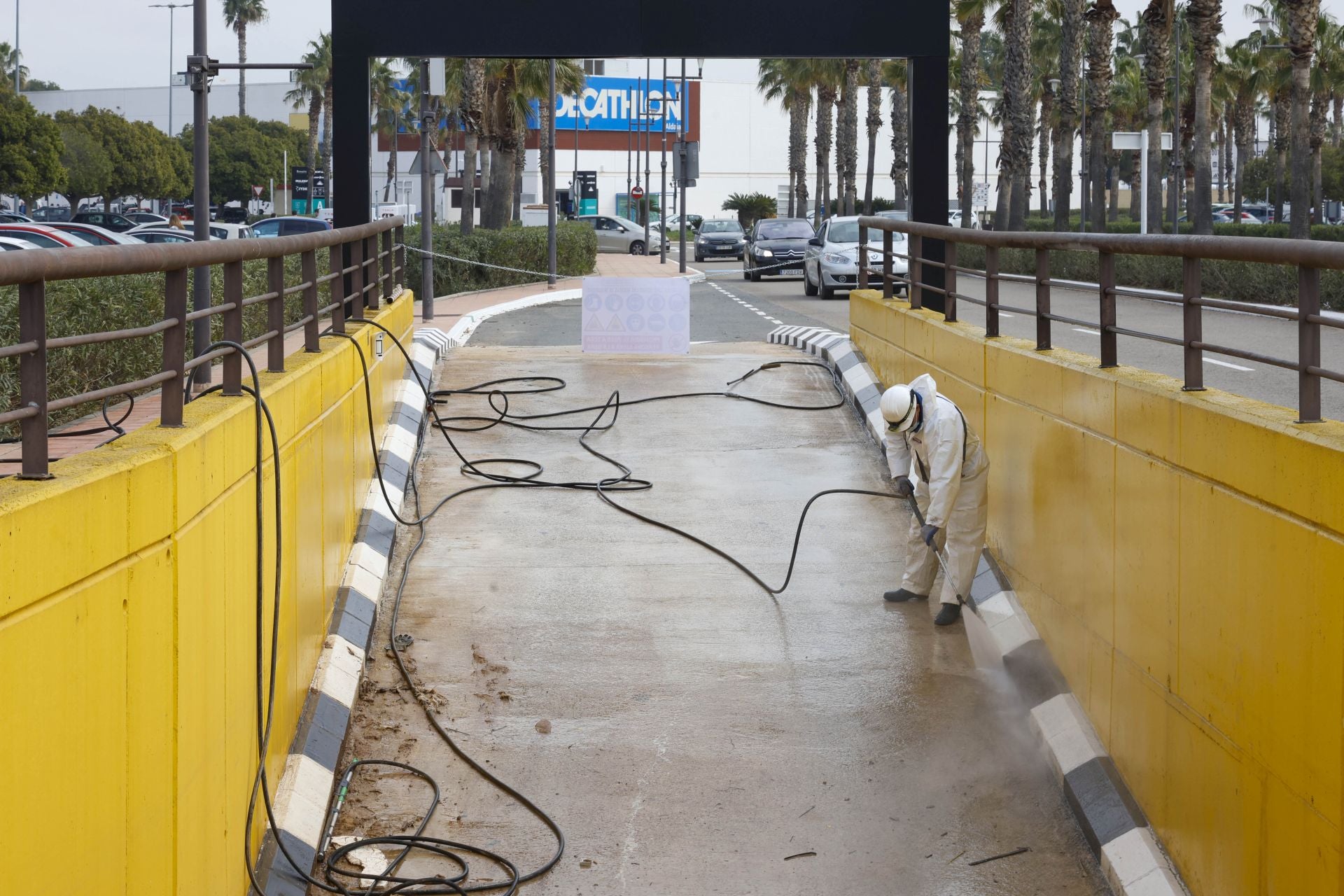 El parking de Bonaire, cerrado tras la reapertura del centro comercial