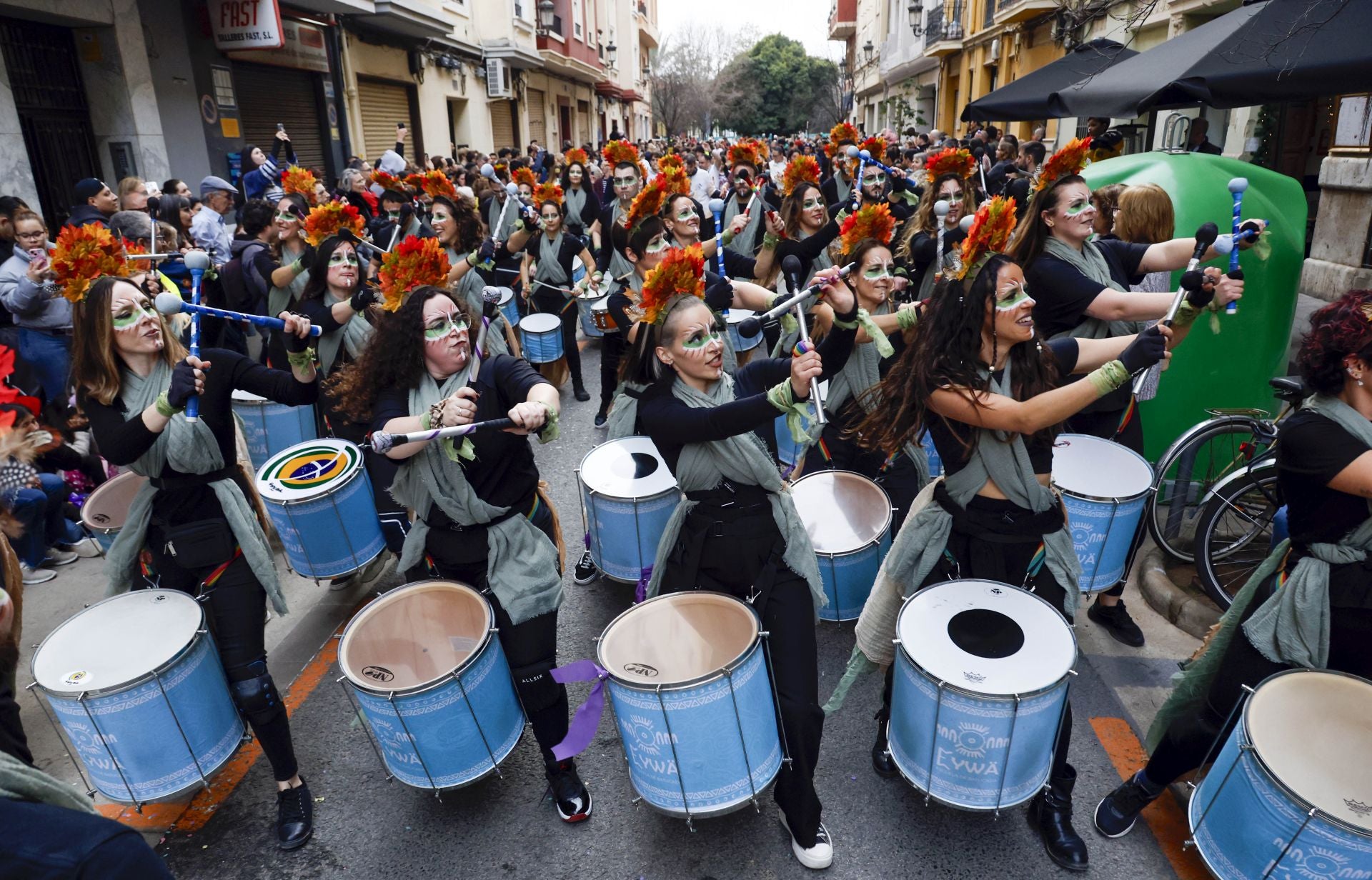 El carnaval revoluciona las calles de Ruzafa