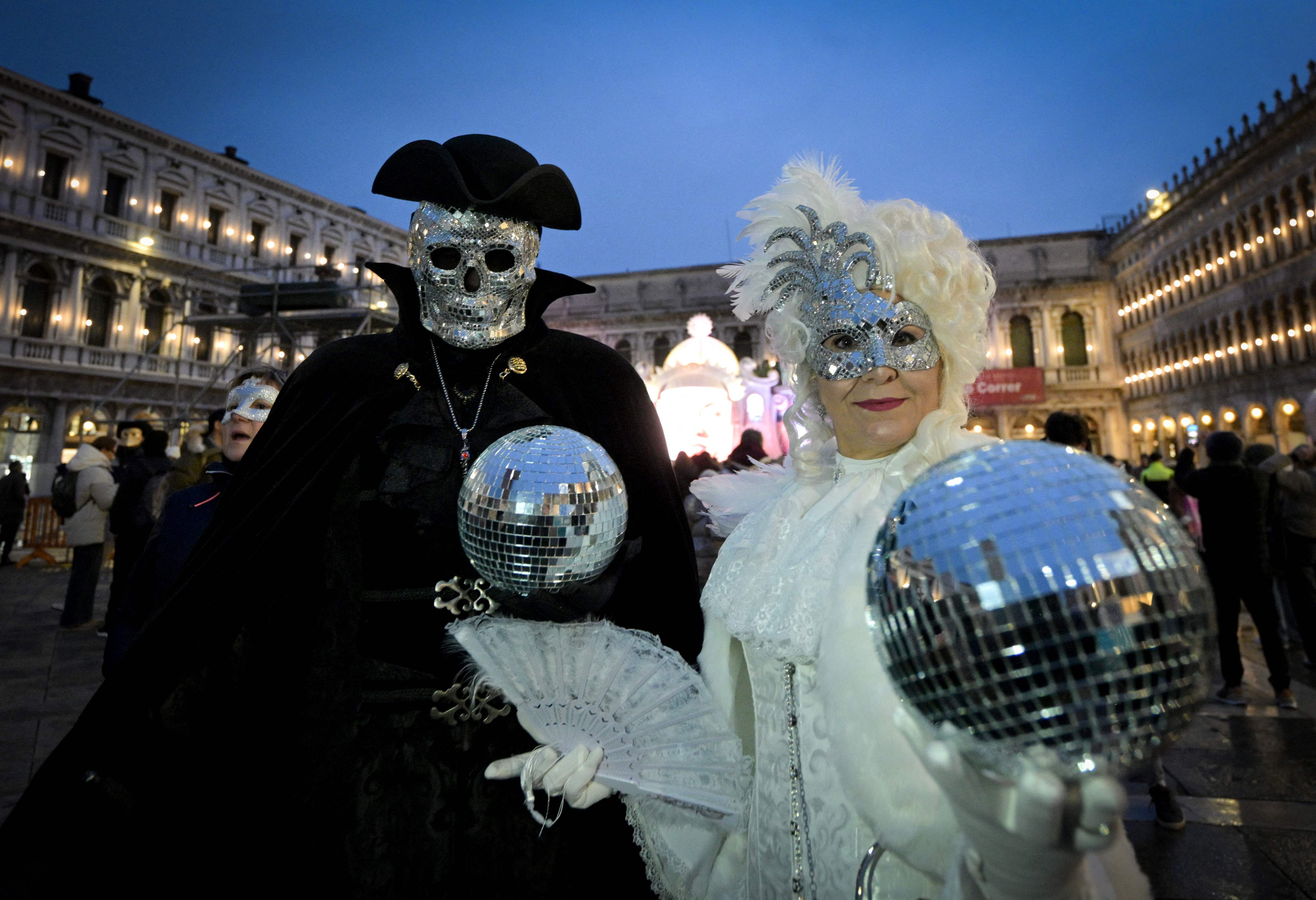 De viaje al fascinante Carnaval de Venecia 2025