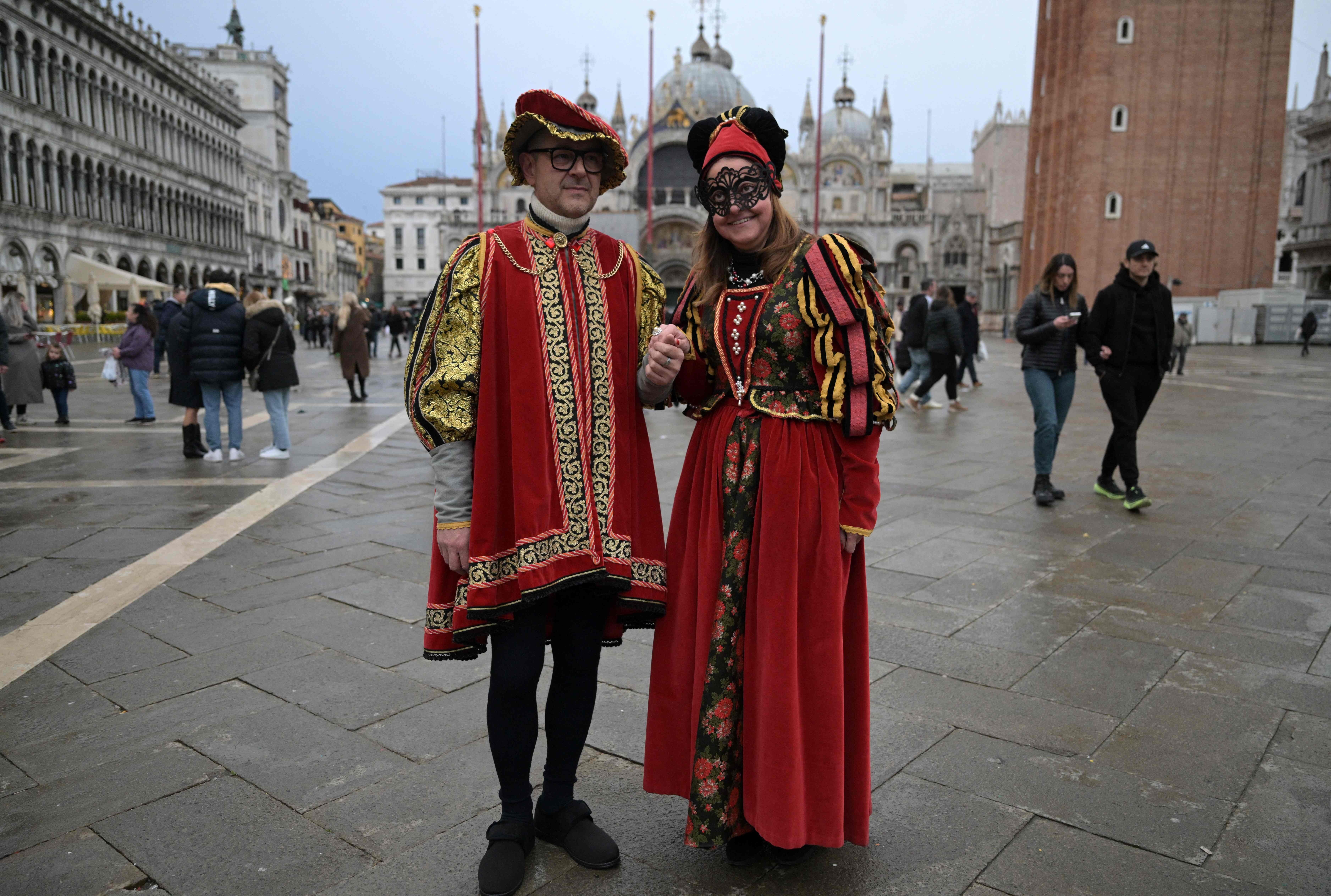 De viaje al fascinante Carnaval de Venecia 2025