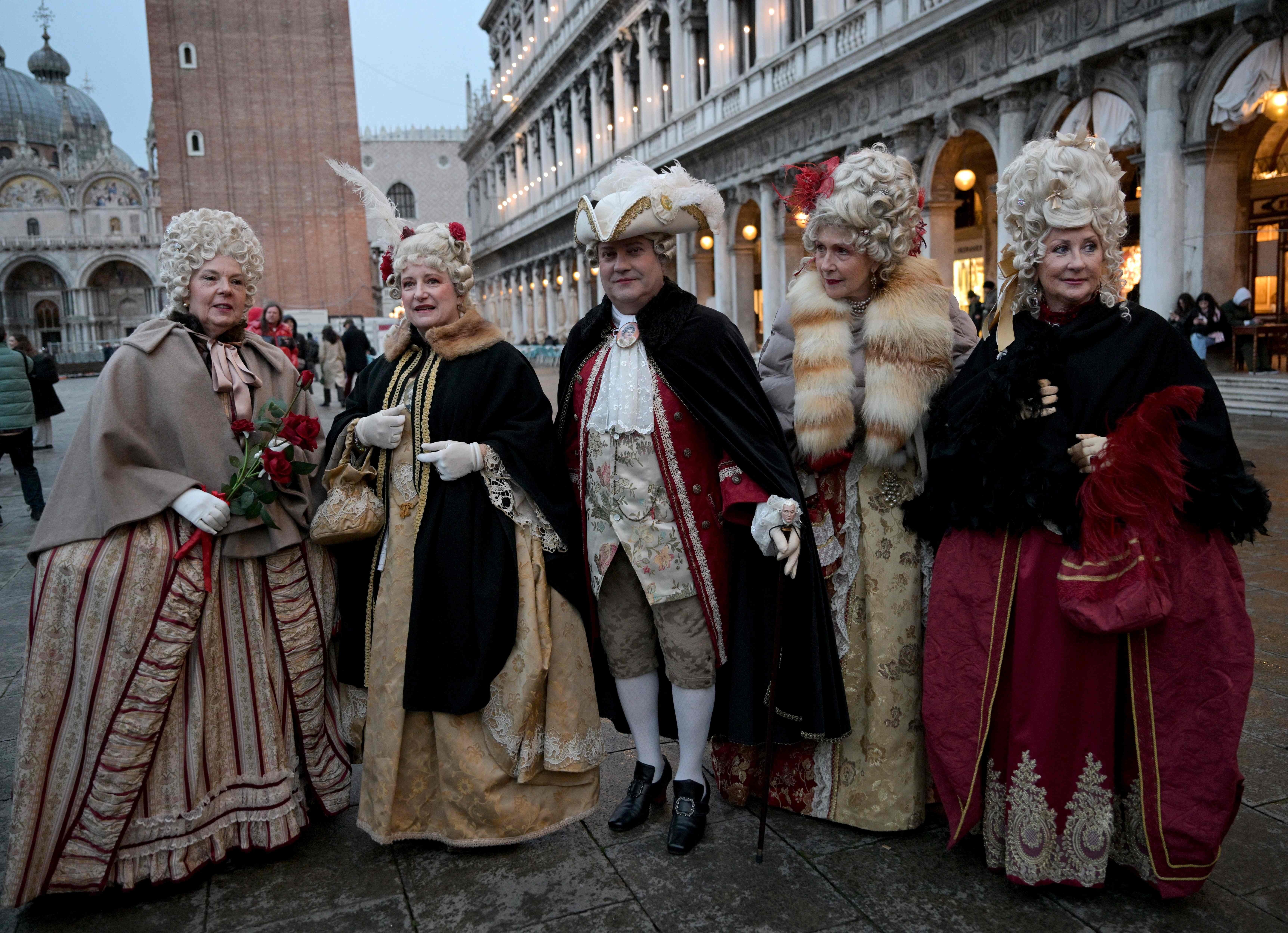 De viaje al fascinante Carnaval de Venecia 2025