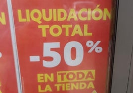 Una conocida tienda de decoración y regalos cierra en un centro comercial de Valencia y pone todo en liquidación