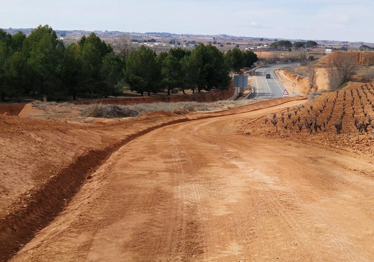 Uno de los caminos reparados en Requena.