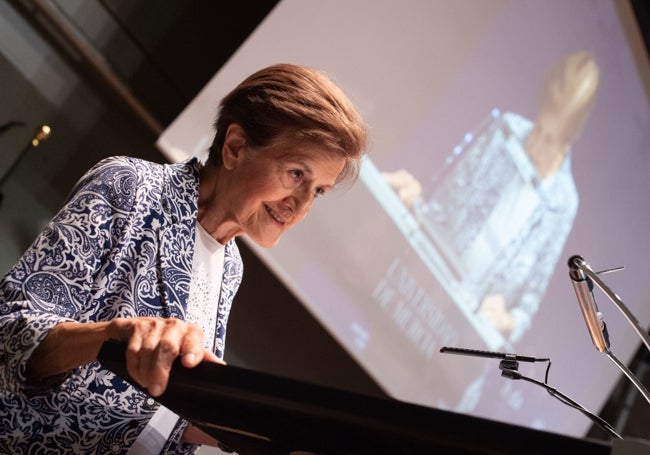 Adela Cortina, en el acto de apertura del curso universitario de Murcia.