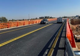 El puente reabierto al tráfico este lunes.