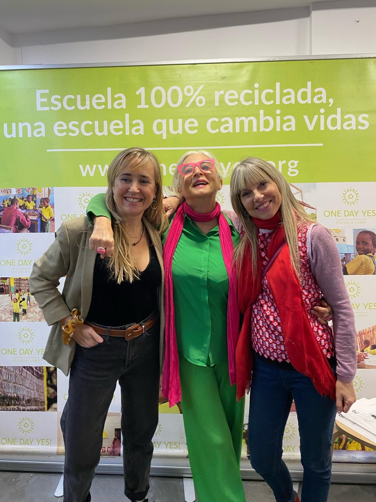 Ana Mansergas, Mariola Cubells y Eva Montesinos.