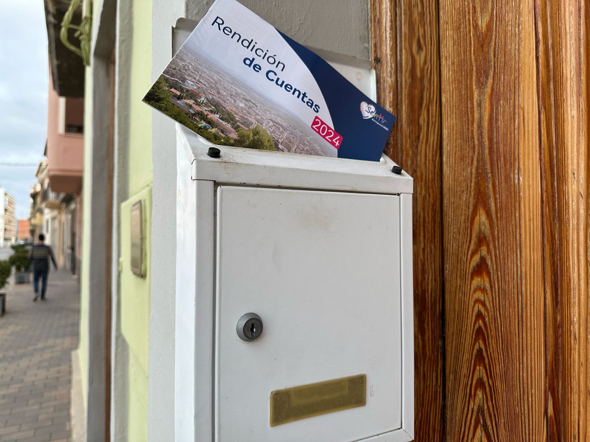 El documento ya se ha repartido por las casas de la localidad.