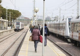 Andenes en la estación València Sud este martes.