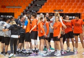 Entrenamiento del Valencia Basket Femenino.