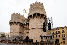 Montaje de la Crida, este sábado en las torres de Serranos.