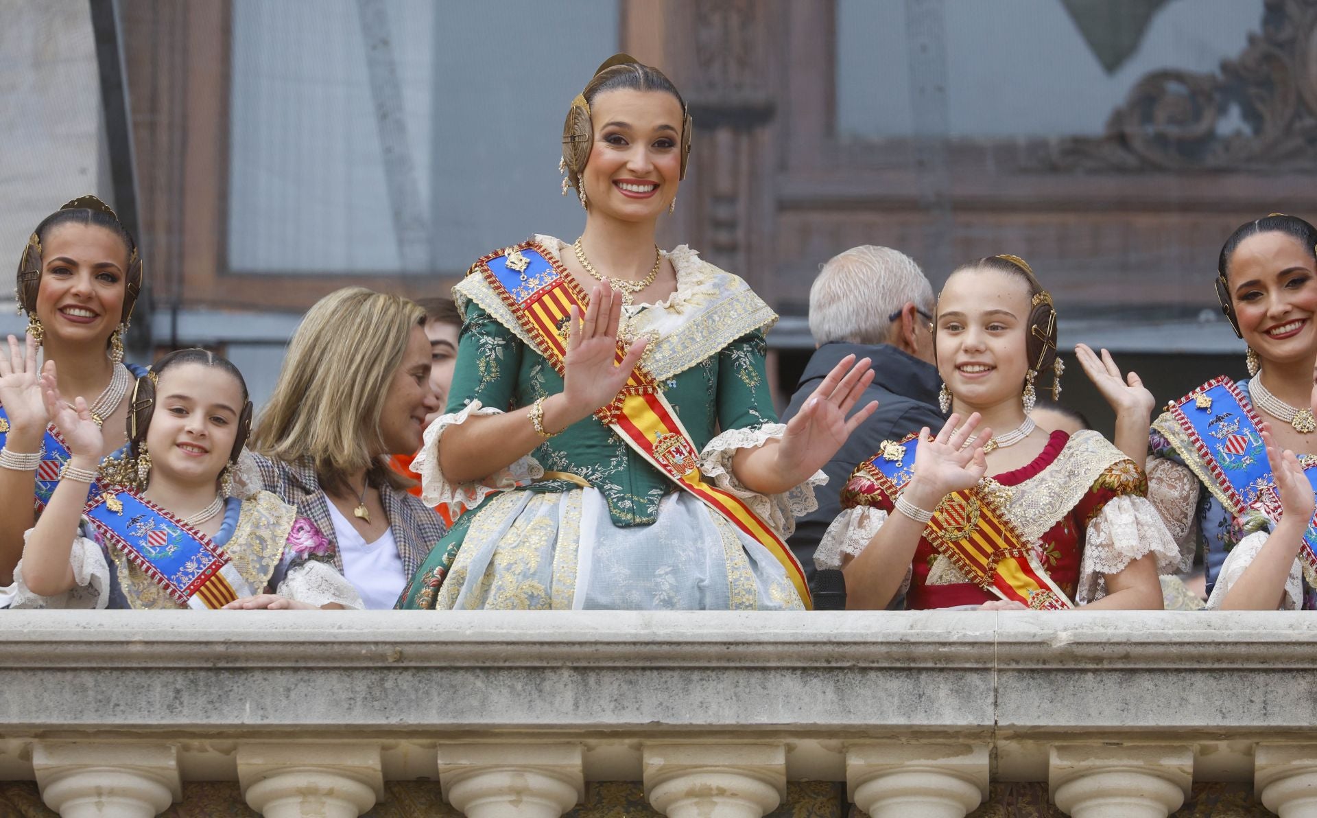 FOTOS | Mascletà y Entrada de Bandas del domingo 23 de febrero