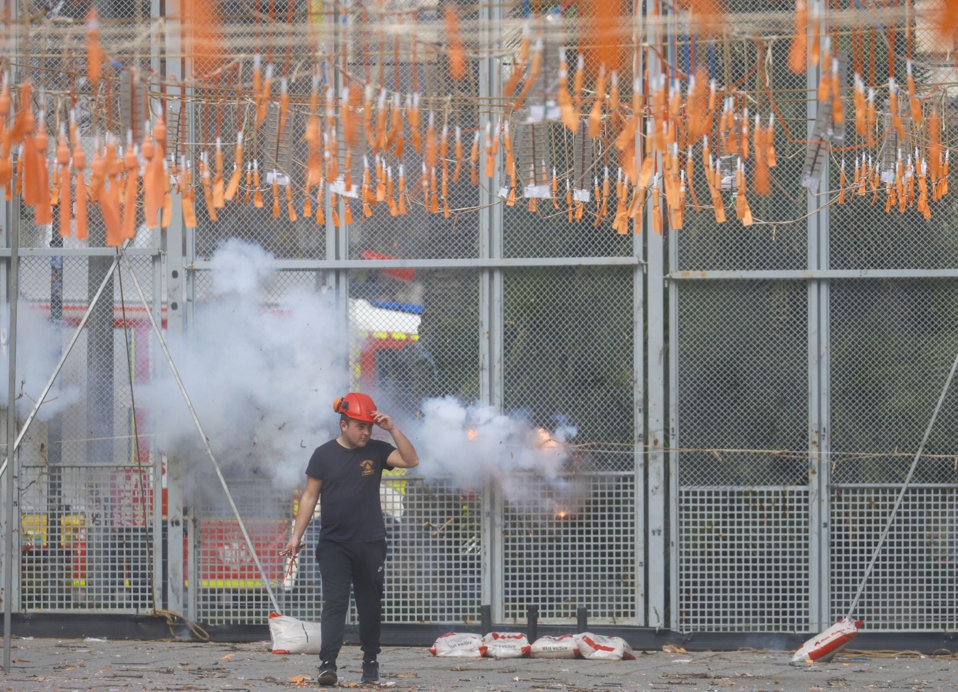 FOTOS | Mascletà y Entrada de Bandas del domingo 23 de febrero