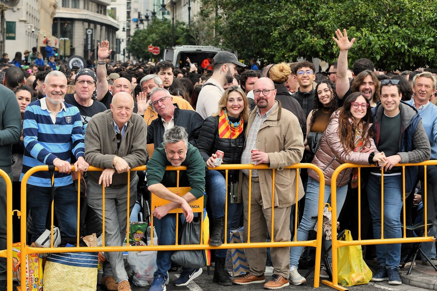 FOTOS | Búscate en la mascletà del domingo 23 de febrero de 2025