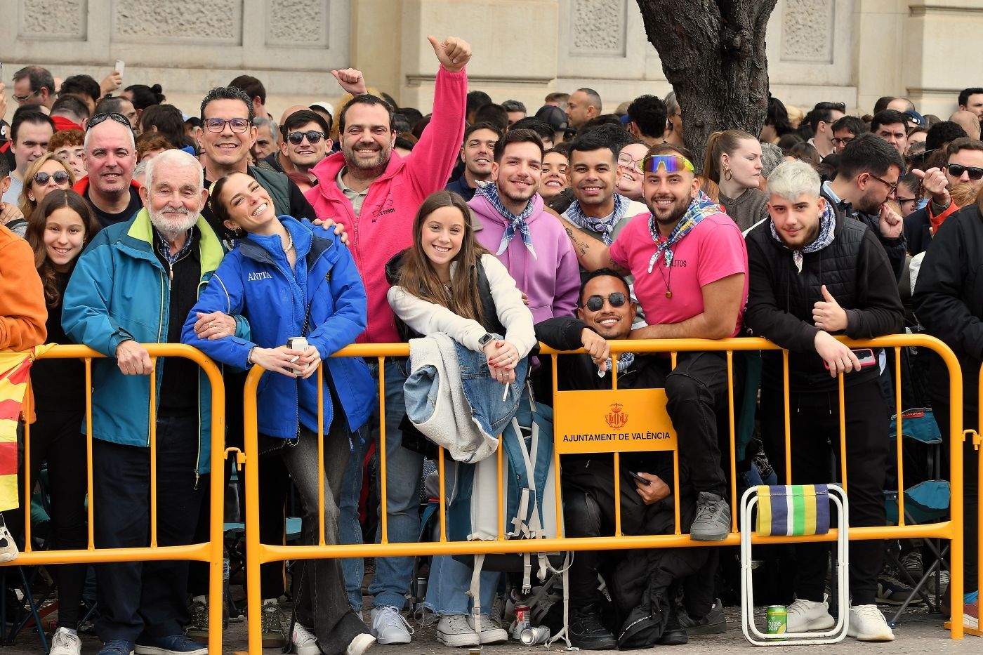 FOTOS | Búscate en la mascletà del domingo 23 de febrero de 2025