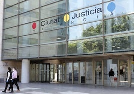 Fachada de la Ciudad de la Justicia de Valencia.