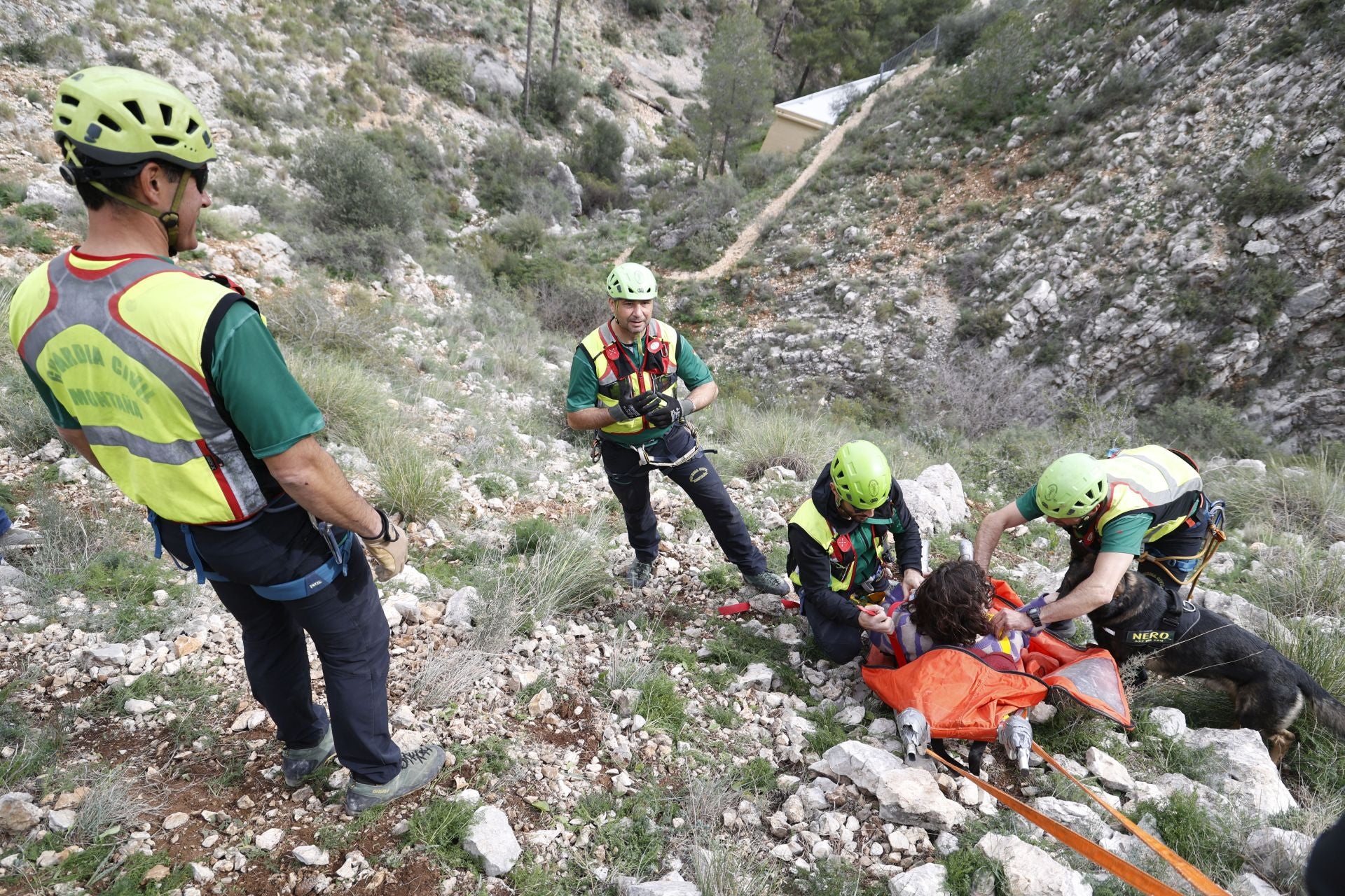 FOTOS | El Grupo de Rescate de la Guardia Civil sigue en su búsqueda de los desaparecidos por la dana