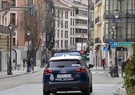 Un coche de la Policía Nacional, durante una patrulla.