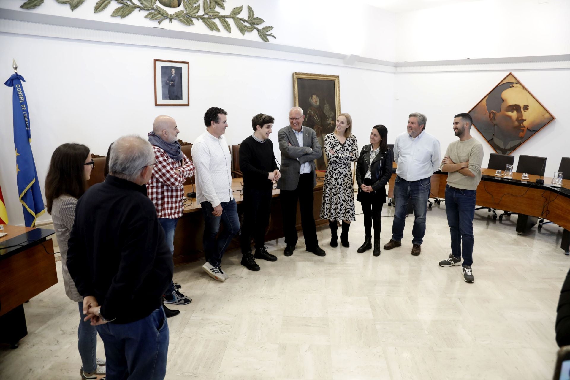 Óscar Lasarte, durante la visita que hizo el actor al Ayuntamiento de Dénia en diciembre.