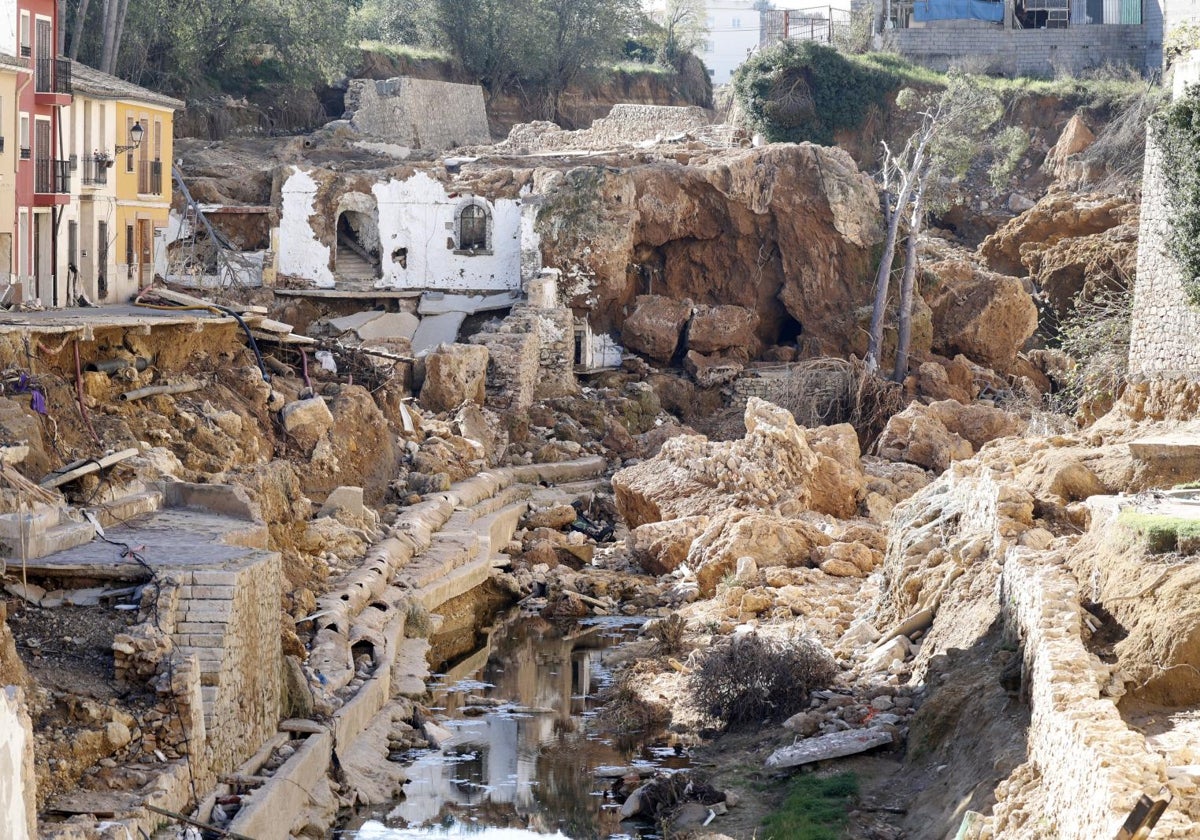 Estado del barranco a su paso por Chiva, pocos días después de la dana.