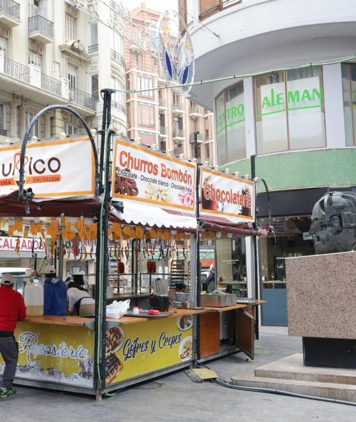 Imagen secundaria 2 - Churrerías instaladas en el centro de Valencia.