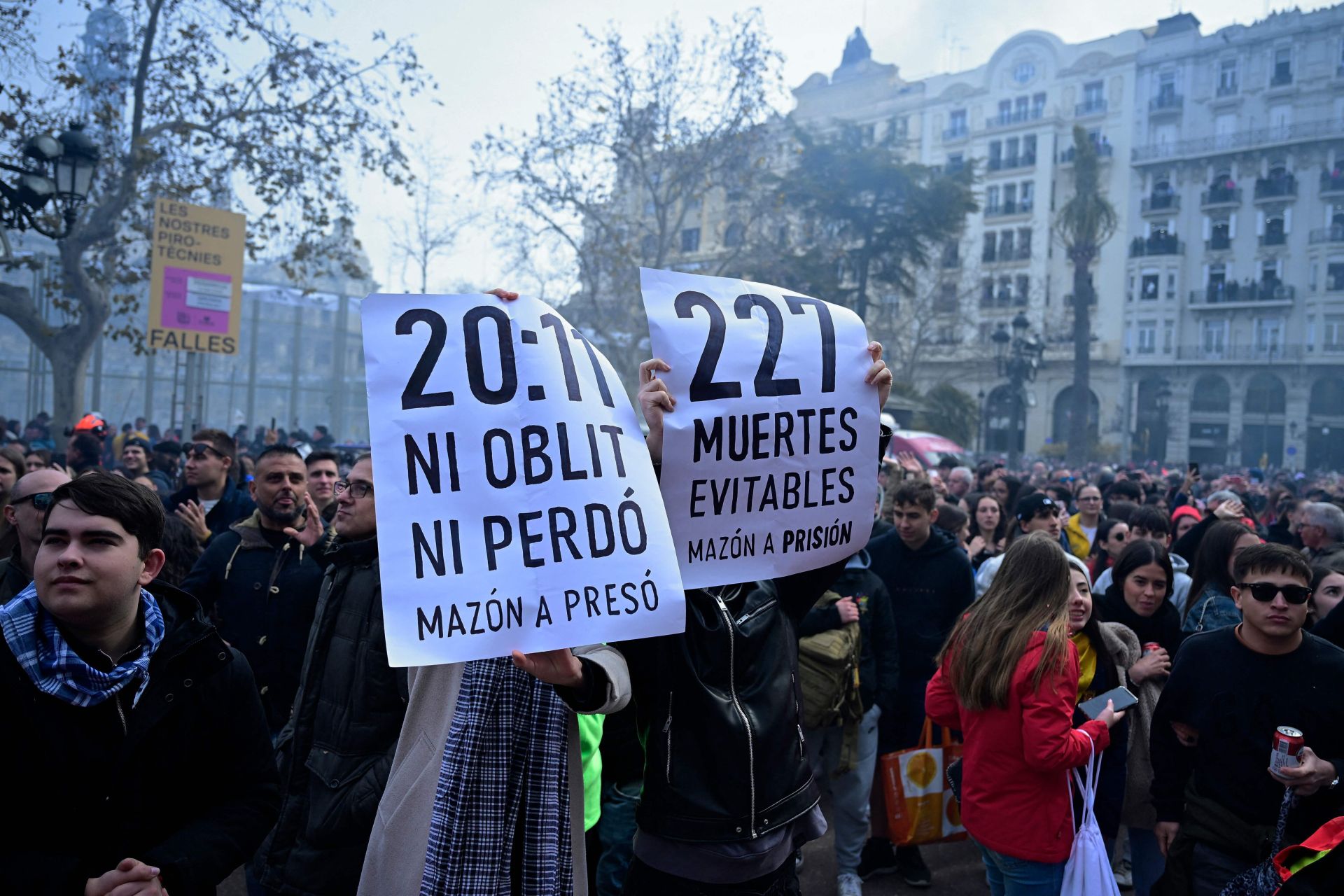 La manifestación en Valencia contra la gestión política de la dana, en imágenes