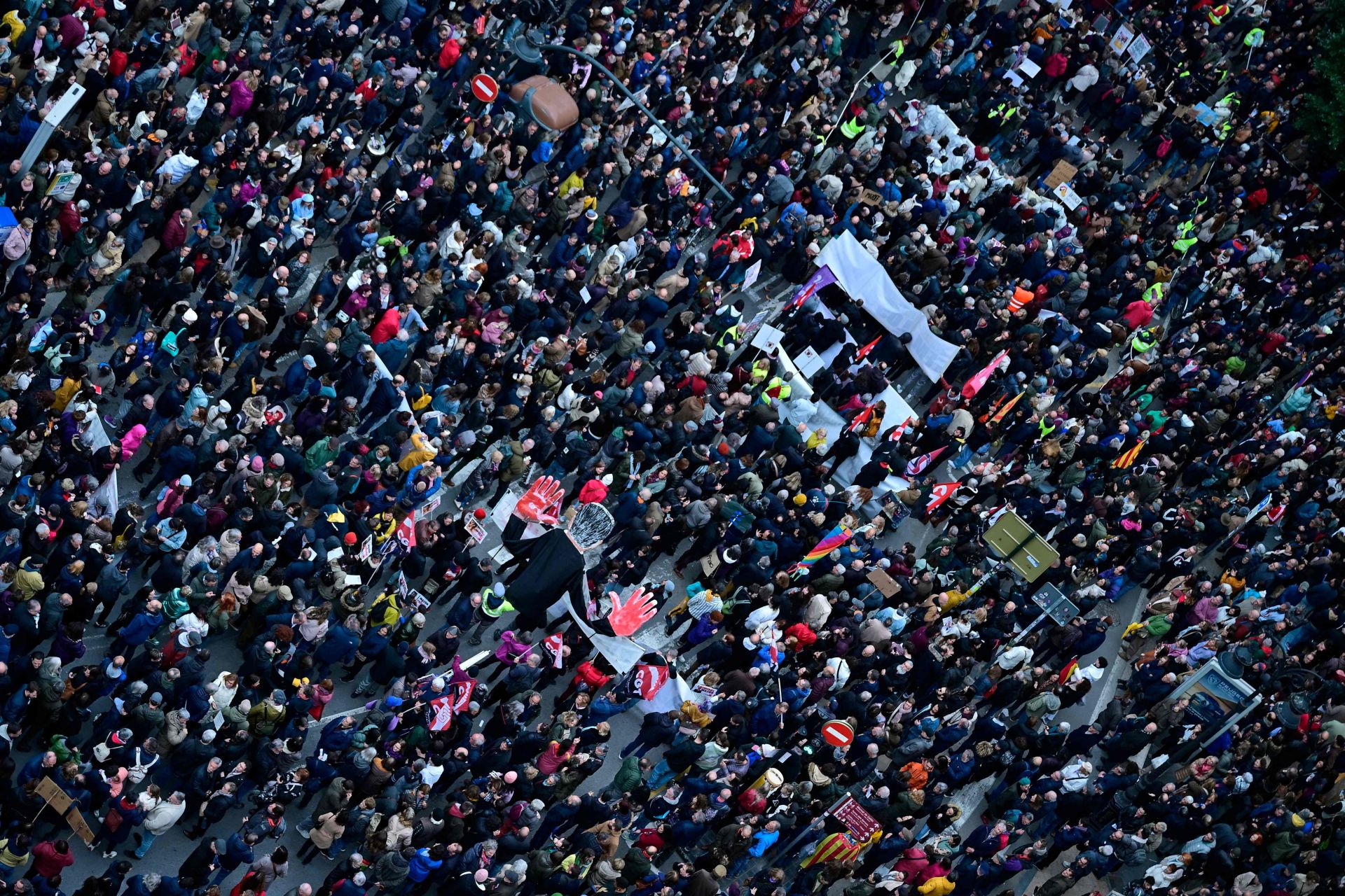 La manifestación en Valencia contra la gestión política de la dana, en imágenes