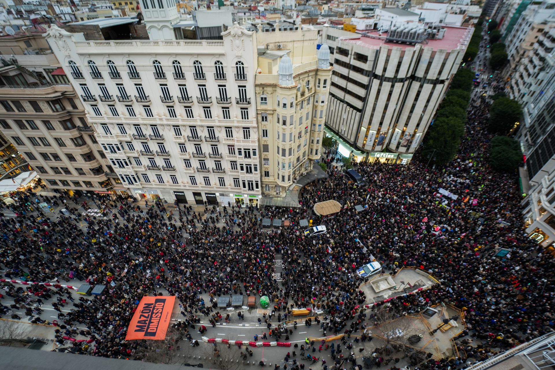 La manifestación en Valencia contra la gestión política de la dana, en imágenes