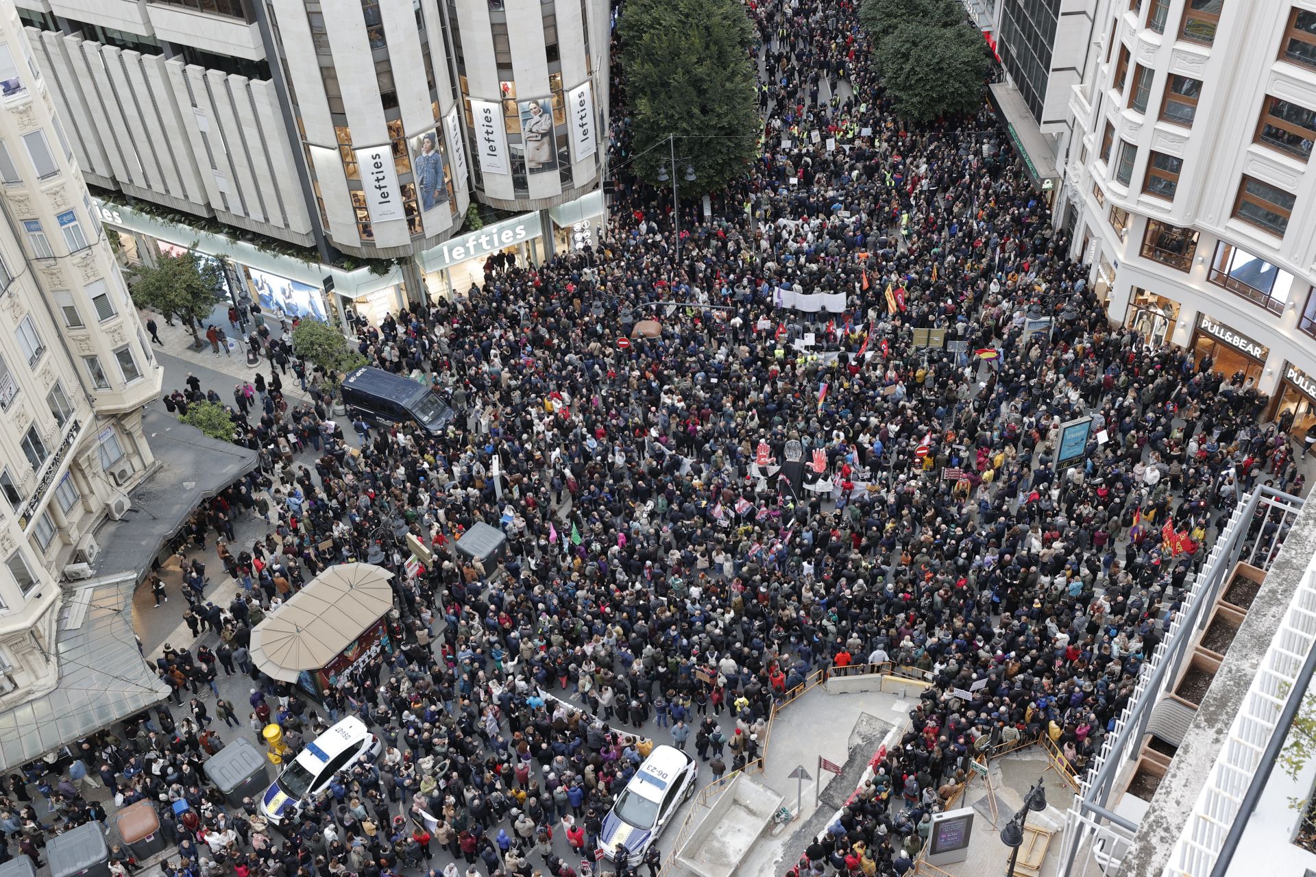 La manifestación en Valencia contra la gestión política de la dana, en imágenes